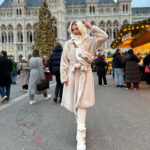 Płaszcz damski OLAVOGA MINO beżowy