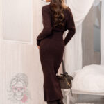 Sukienka dzianinowa maxi Simple Chic brązowa