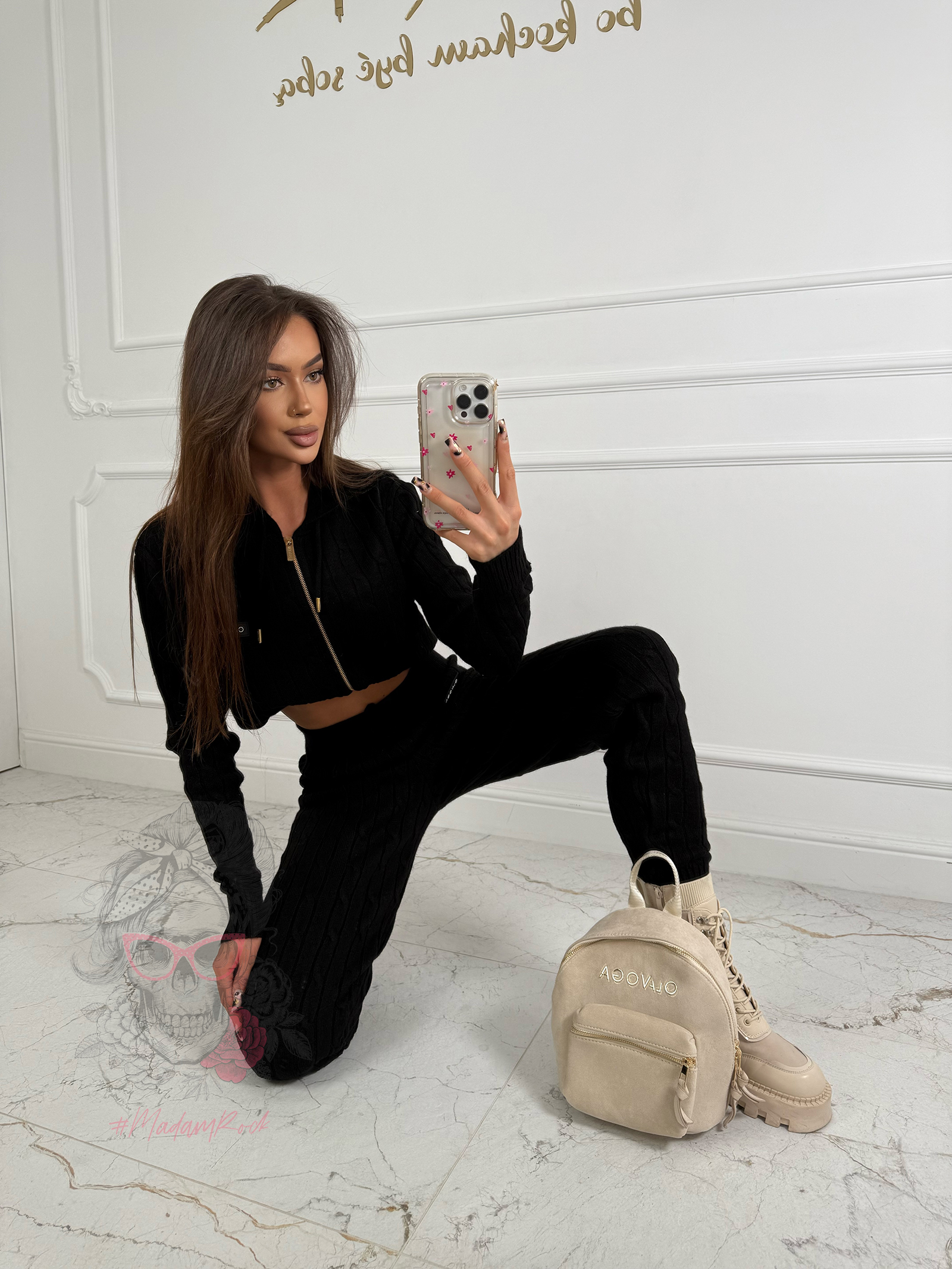 Komplet dres sweterkowy damski BONNIE & CARLEE OLAVOGA czarny