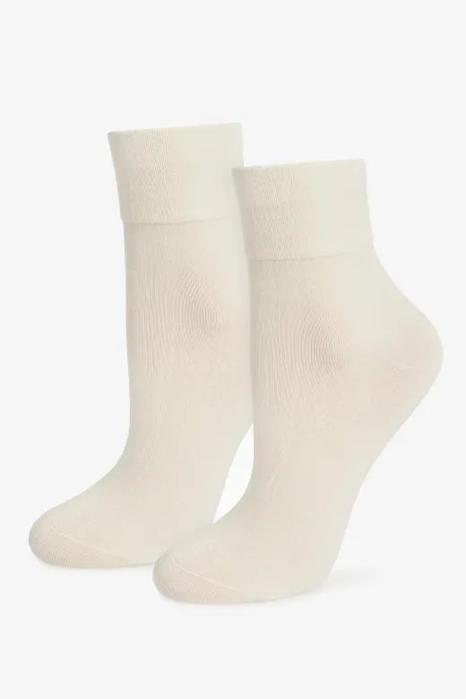 Skarpetki damskie z tencelem i jedwabiem Silk Sock off white