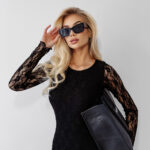 Sukienka koronkowa OLAVOGA DARK SPICE czarna