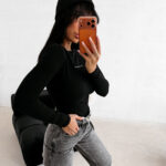 Bluzka damska OLAVOGA MIRIAM czarna