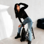 Bluzka damska OLAVOGA NELA czarna