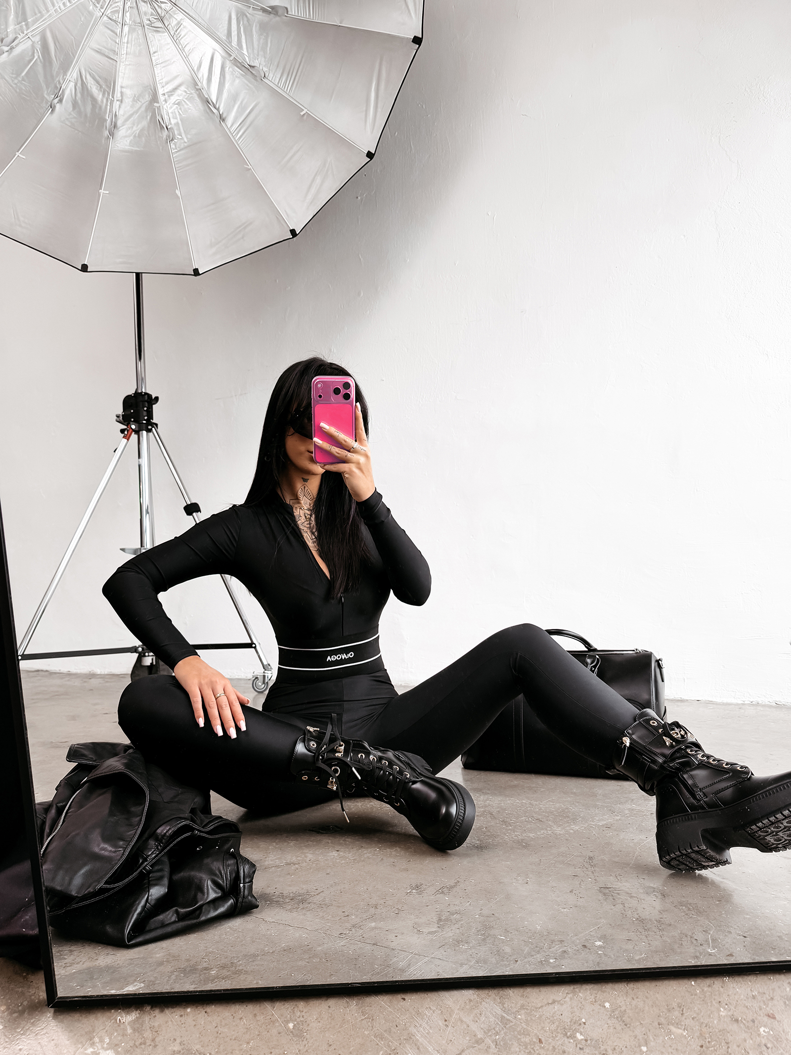 Kombinezon damski OLAVOGA NOWERA czarny Kombinezon damski OLAVOGA NOWERA czarny