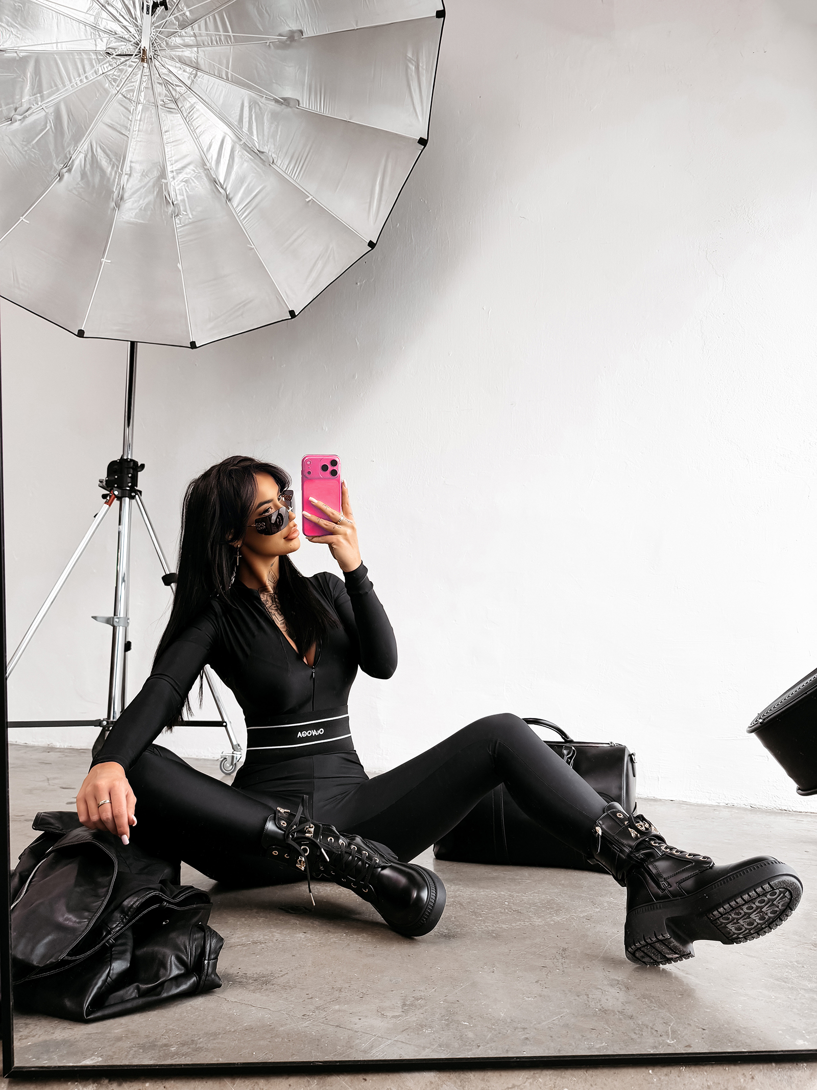 Kombinezon damski OLAVOGA NOWERA czarny Kombinezon damski OLAVOGA NOWERA czarny