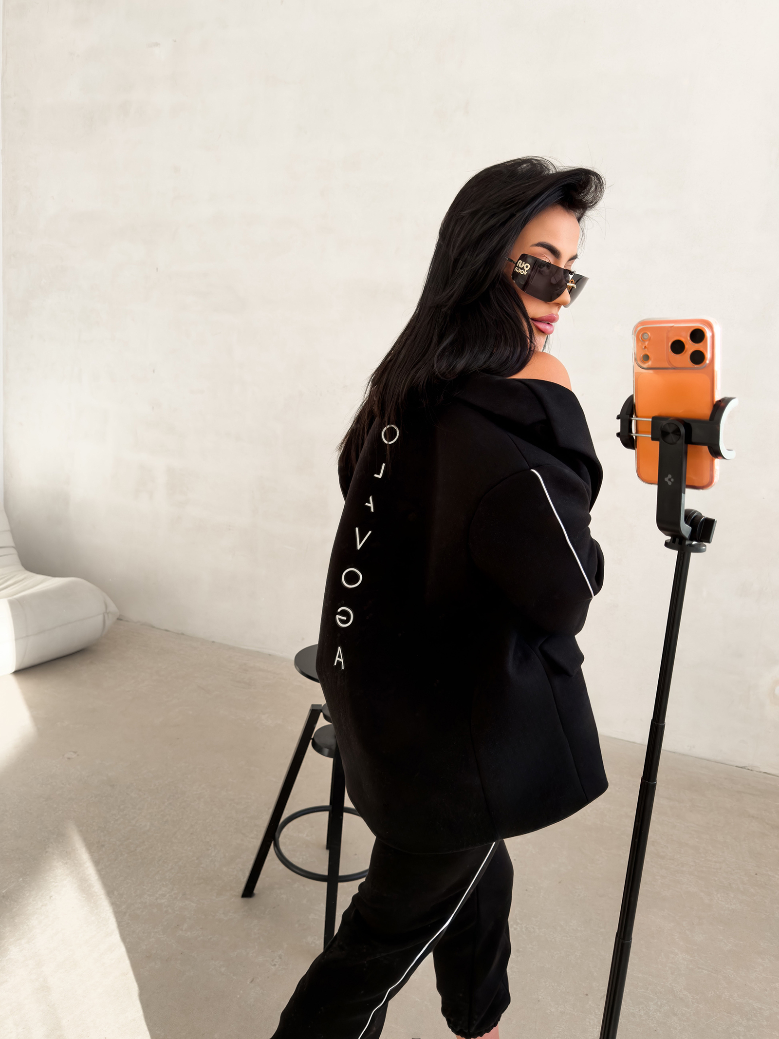 Marynarka damska OLAVOGA REFINE czarna