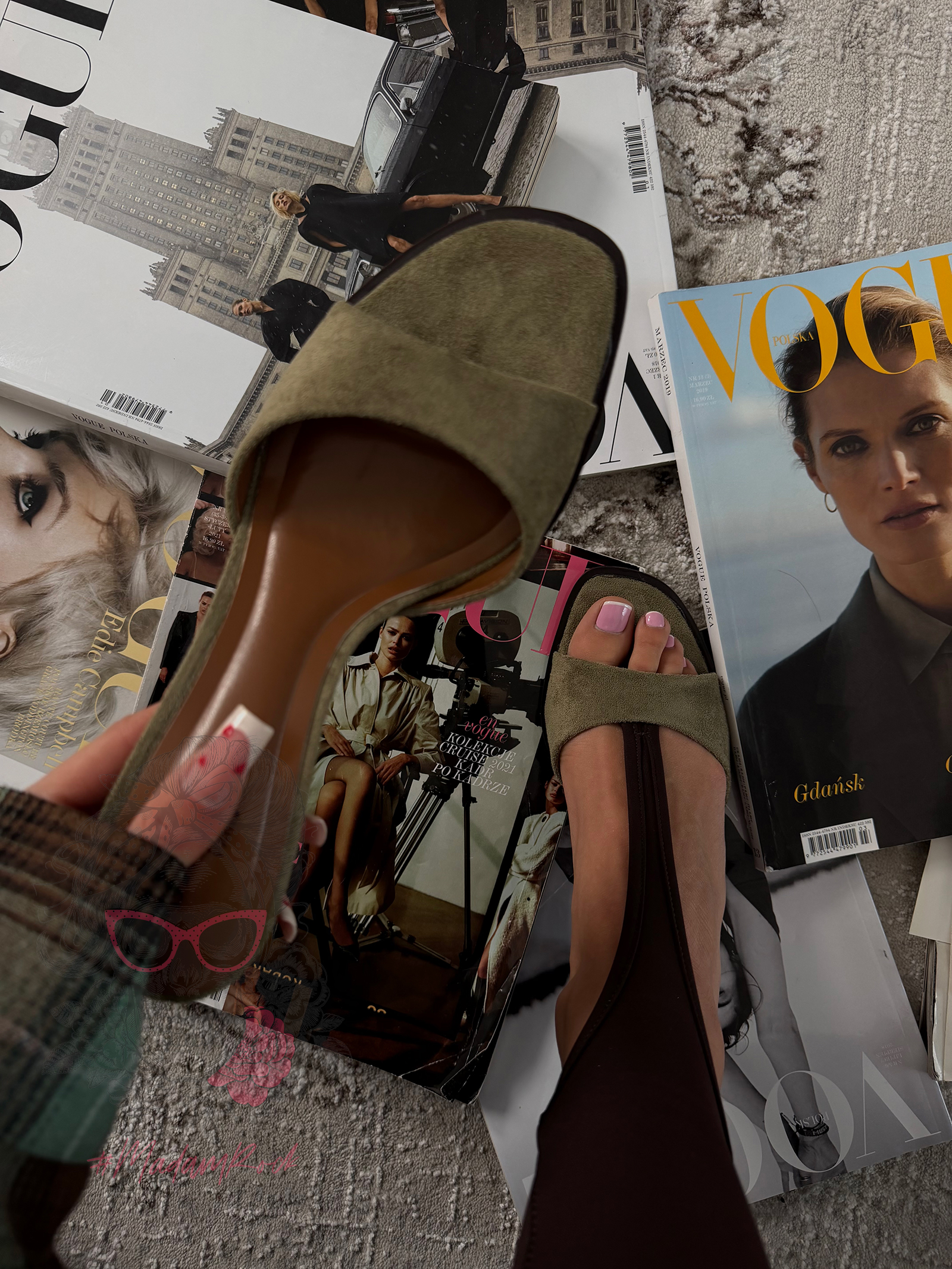 Klapki na szpilce zamszowe Casada oliwkowe