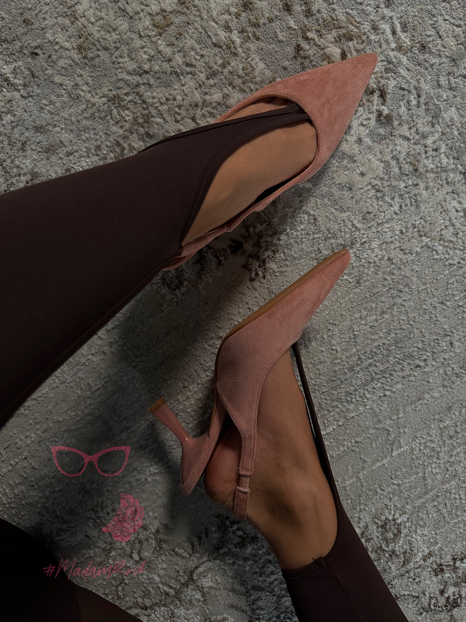 Czółenka zamszowe szpilki niskie Komire pudrowy róż