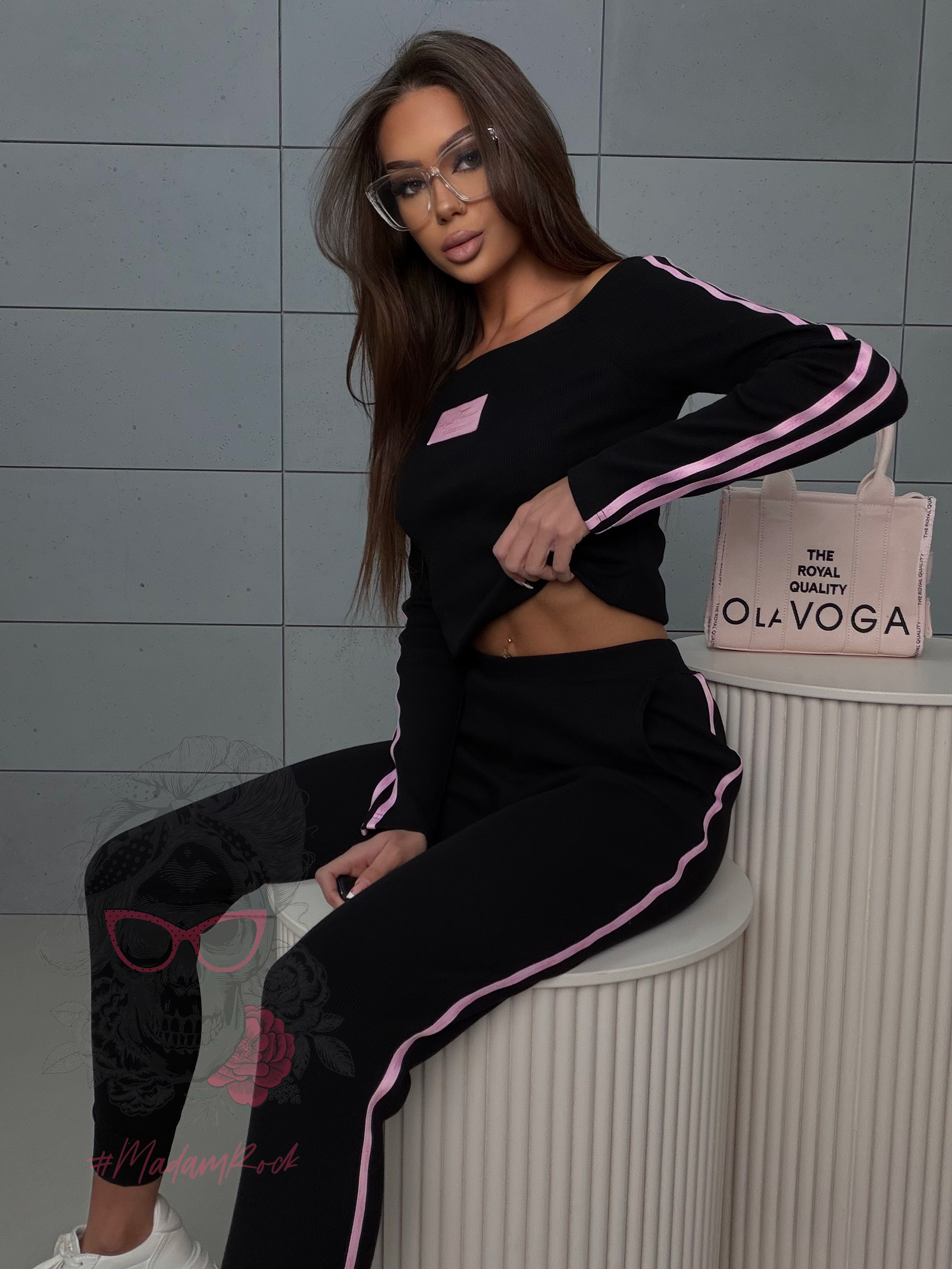 Komplet prążkowany z lampasami Laki Memmi czarny