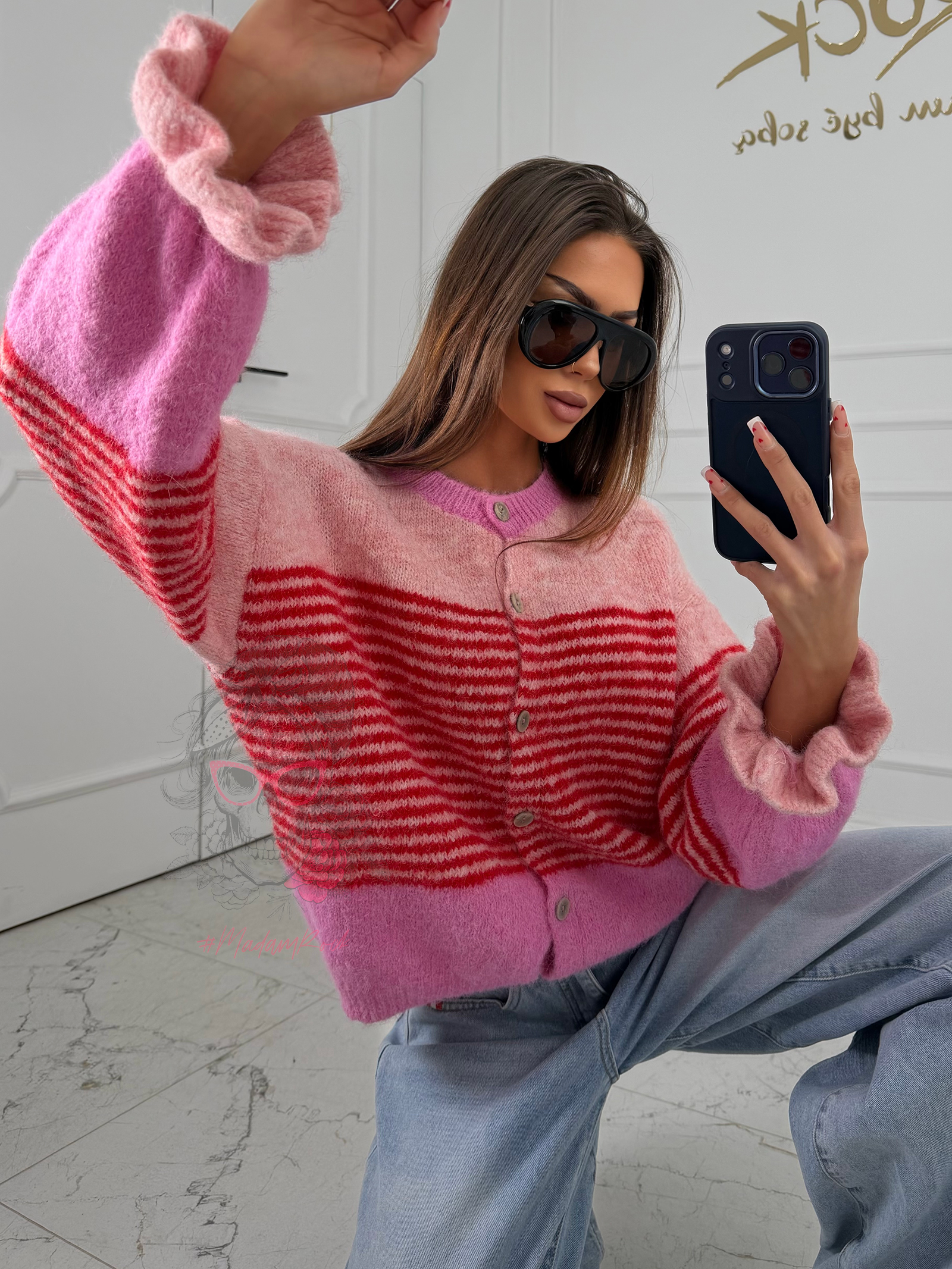 Sweter kolorowy z falbankami przy mankietach Sossis różowy/ czerwony