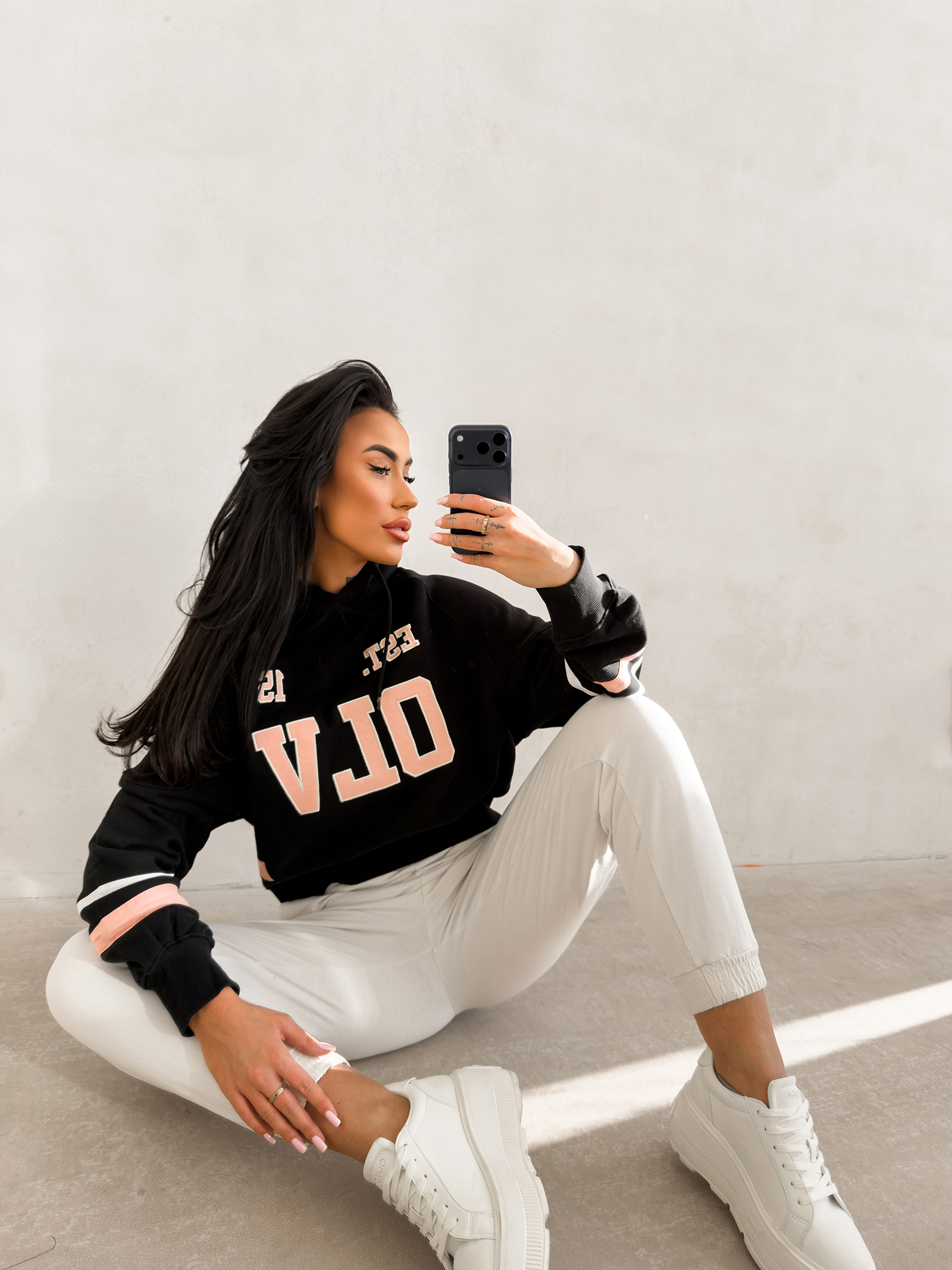 Bluza damska OLAVOGA GRAPE czarna