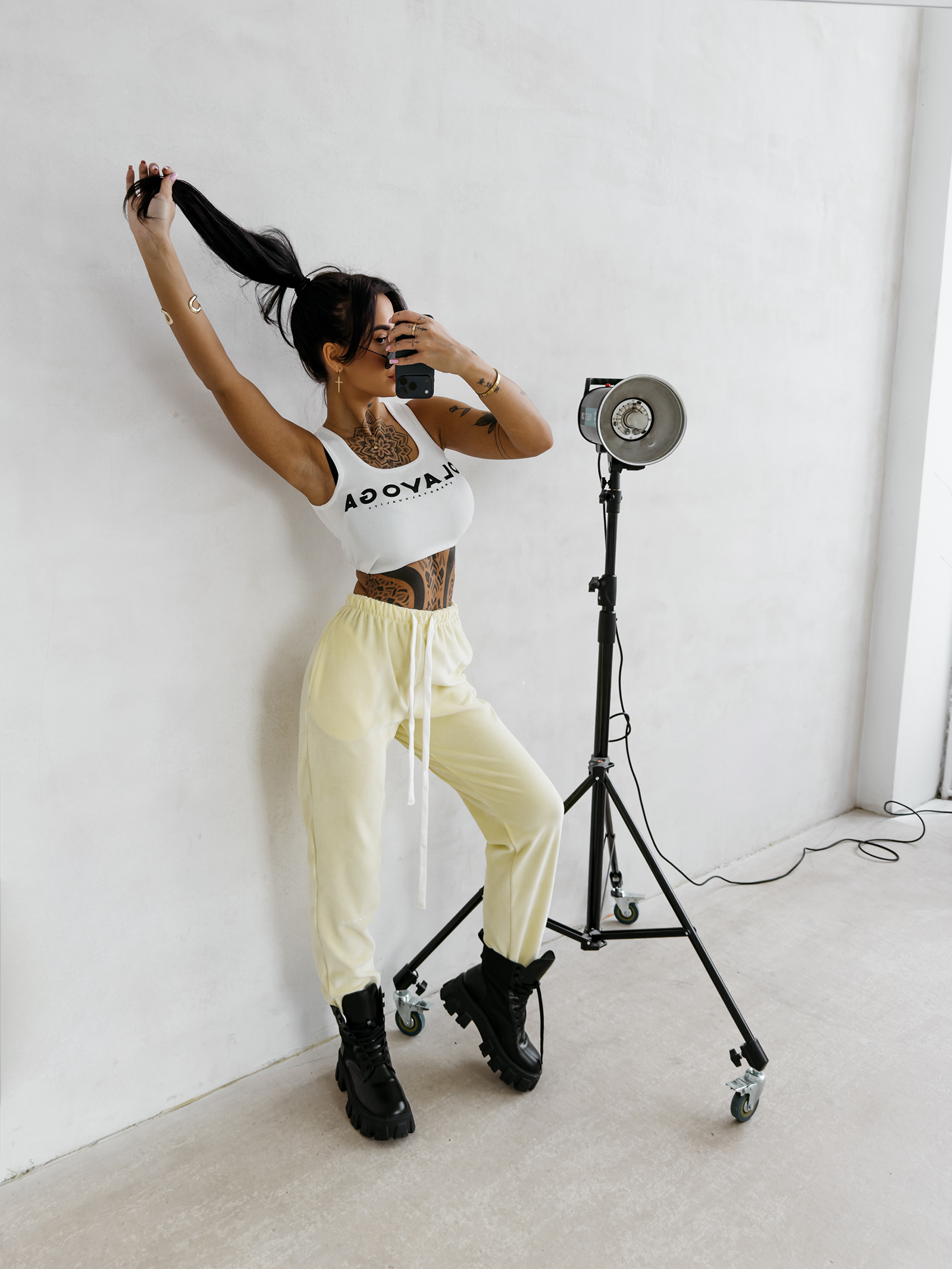 Spodnie damskie OLAVOGA NESA żółte