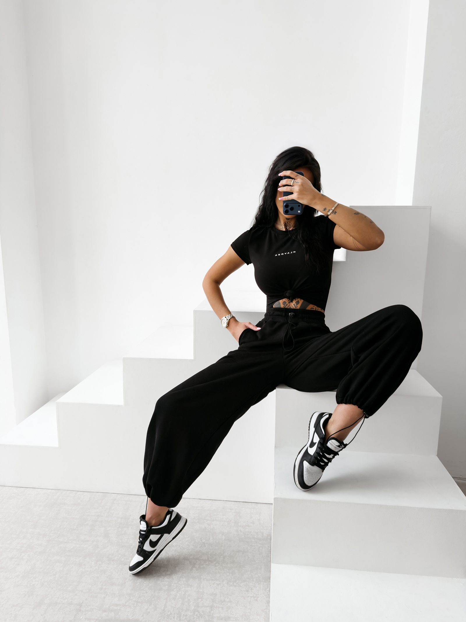 T-shirt damski OLAVOGA LIVA czarny