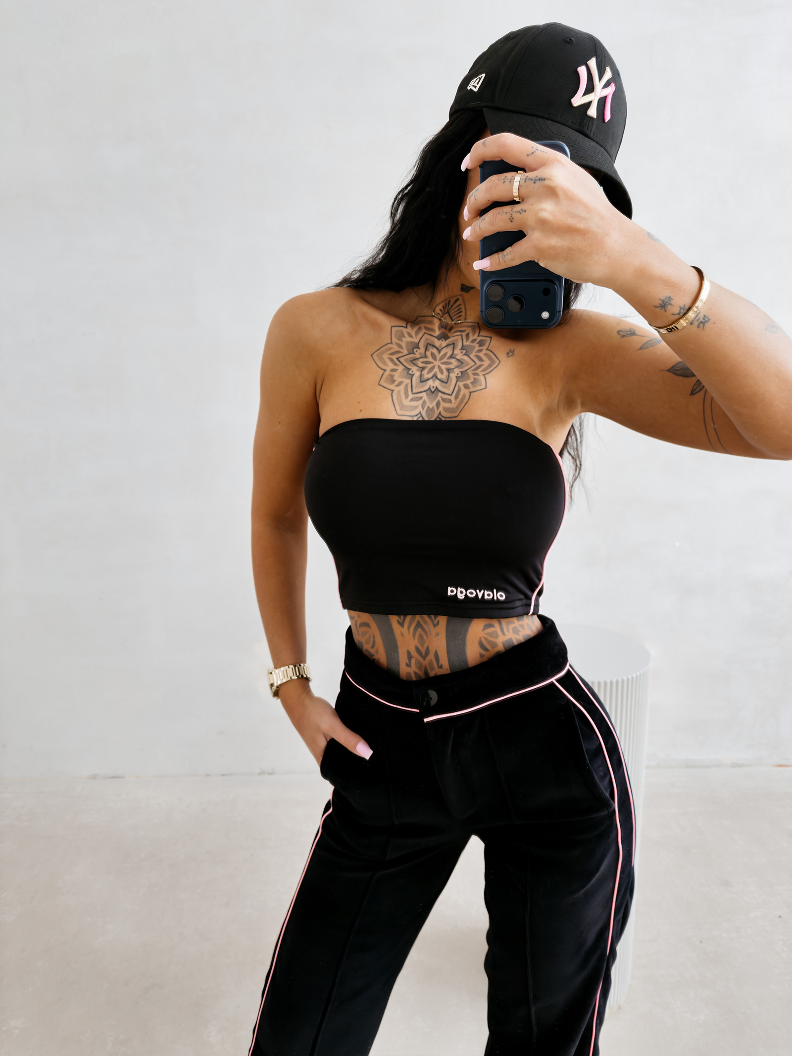 Top damski OLAVOGA LEYA czarny